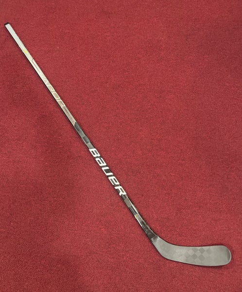 Bauer Vapor Hyperlite Left Hand P90TM 82 Flex Pro Stock (New) Stick Item#HYP90