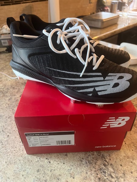 New balance fuel cell cleats brand new