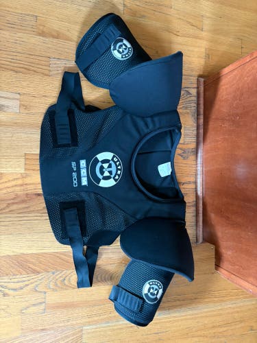 Senior Large CCM Shoulder Pads (Used)