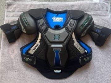Senior Small Sher-Wood Code Encrypt 1 Shoulder Pads (Used)