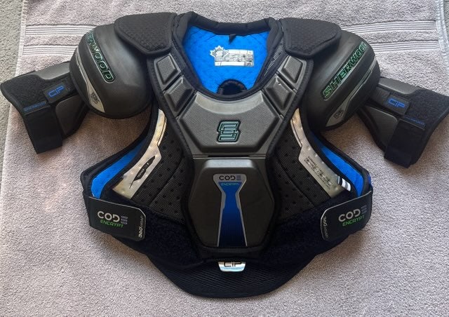 Senior Small Sher-Wood Code Encrypt 1 Shoulder Pads (Used)