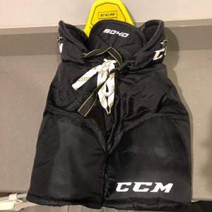 Small Junior CCM Tacks 9040 Hockey Pants  (Used)