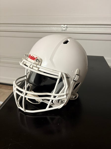 S/M Adult Riddell Victor Helmet (lightly Used)