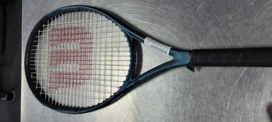 Used Wilson ULTRA 26 V4 8.6OZ 16X19 4 1/4 Junior Tennis Racquet None 26" 11497-S000150317