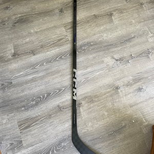 Intermediate CCM Ribcor Trigger 8 Right Handed Hockey Stick P29 (New)