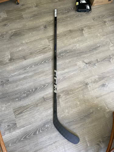 Intermediate CCM Ribcor Trigger 8 Right Handed Hockey Stick P29 (New)