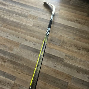 Senior Warrior Alpha LX2 PRO Right Handed Hockey Stick P28 (Used)