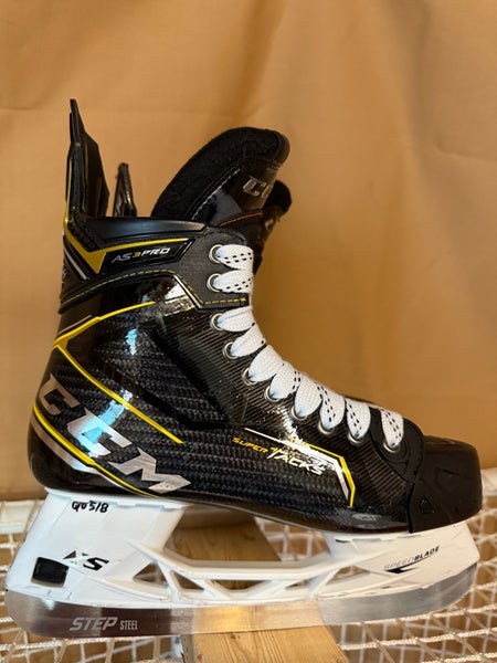 CCM Super Tacks AS3 Pro Hockey Skates  8.5 (Used)