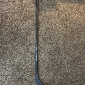 Senior Extra Lite Right Handed Hockey Stick P92 (New)