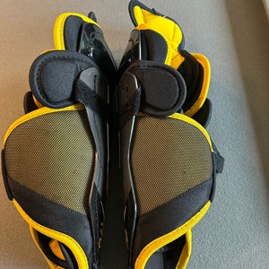 New Bauer Supreme 170 Shin Pads