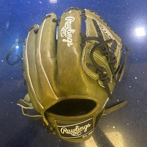 2024 Infield RH Rawlings Heart of the Hide Baseball Glove 11.75" (Used)