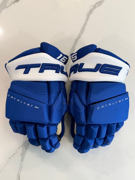 True Catalyst 9X Gloves 13" (New) Mitch Marner