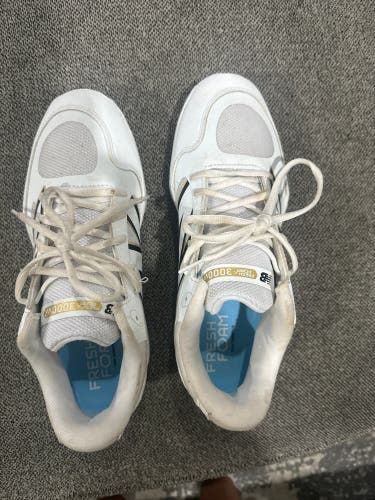 White Men's Size M 9.0 (W 10.0) Adult New Balance Low Top Metal (New)