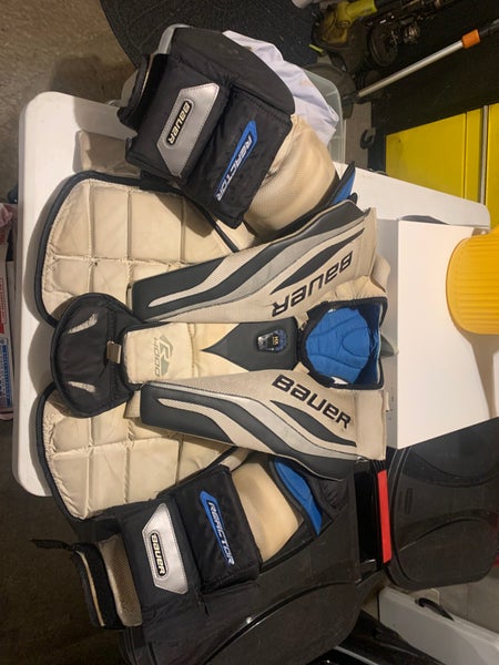 XL Bauer Reactor 4000 Goalie Chest Protector (Used) WILL NEGOTIATE