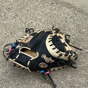 Rawlings RH Heart of the Hide Baseball Catcher Glove 34" (Used)