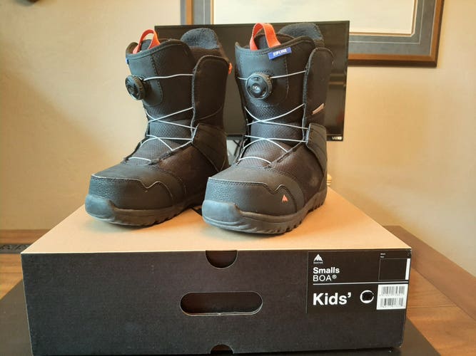Kid's Burton Snowboard Boots All Mountain (Used)