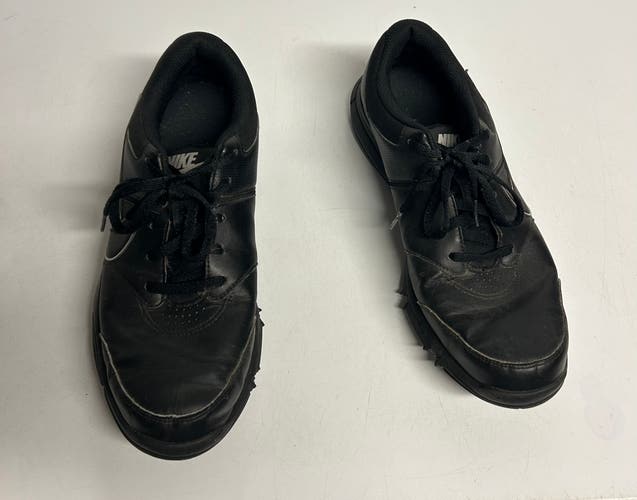 Men's Size M 9.5 (W 10.5) Nike Golf Shoes (Used)