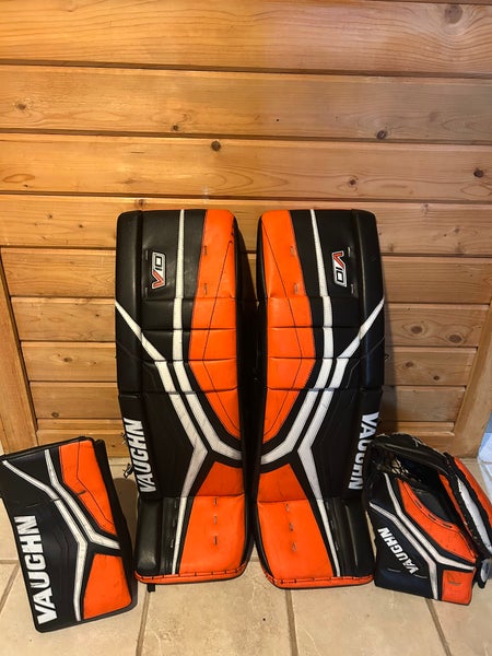 35"+2 Vaughn V10 Pro Carbon Regular Goalie Full Set  (Used)