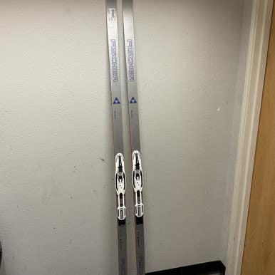 Used Fischer CROWN Mens XC Ski/Binding 195 cm 11855-S000187821