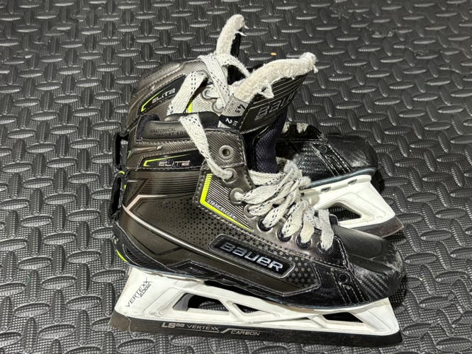 Bauer Elite Hockey Goalie Skates Size 4.5 (Used)