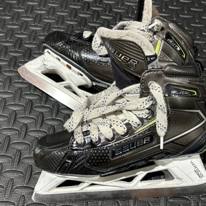Bauer Elite Hockey Goalie Skates 5.5 (Used)