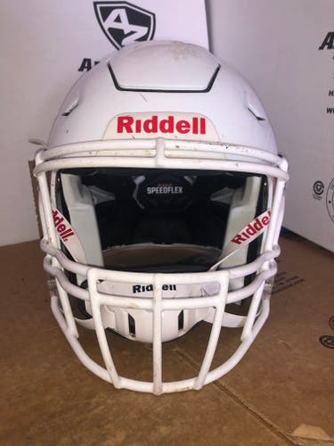 USED RIDDELL FLEX ADULT HELMET - MEDIUM - METALLIC WHITE
