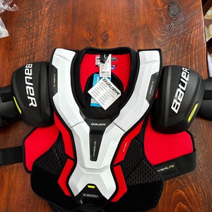Medium Senior Bauer Vapor Hyperlite Shoulder Pads (New)