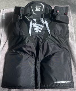 Junior XL Sher-Wood Rekker Legend 2 Hockey Pants (Used)