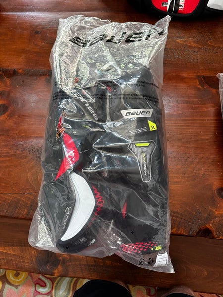 Senior Bauer Vapor Hyperlite 15" Shin Pads (New)