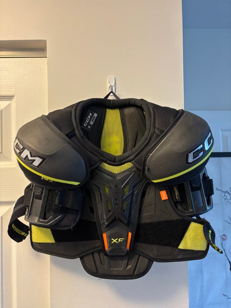 Medium Senior CCM Tacks XF 80 Shoulder Pads (Used)