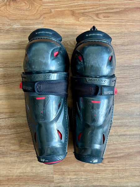 Intermediate Bauer Vapor 3X Pro 13" Shin Pads (Used)