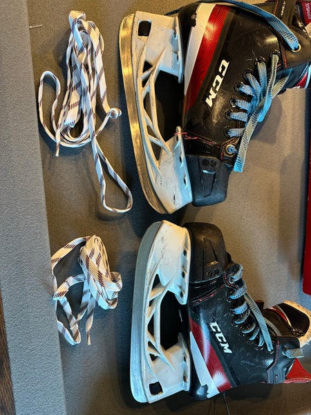 CCM JetSpeed FT4 Hockey Skates Regular Width Size 3.5 (Used)