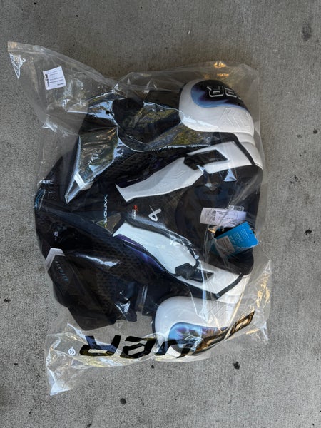 Senior Large Bauer Vapor Flylite Shoulder Pads  (New)