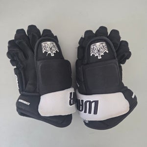 Warrior Alpha Pro Jr Kings Gloves 10" Pro Stock (Used)