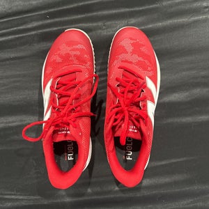 Red Men's Size M 9.5 (W 10.5) Adult New Balance Low Top 4040 Turf Cleats (New)