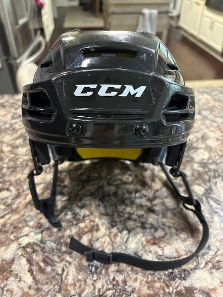 Medium CCM Tacks 210 Helmet (Used)