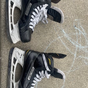 Senior Used Bauer Supreme 180 Hockey Skates Regular Width Size 6.5