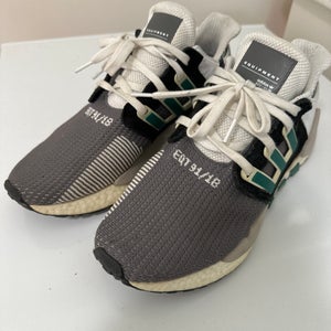 Men’s used adidas sneakers eat
