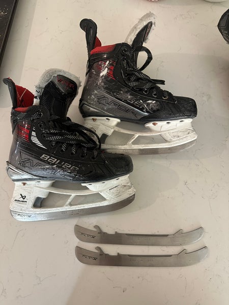 Bauer Vapor 5x pro Hockey Skates Extra Wide Width  Size 2 (Used)