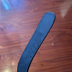 Intermediate Warrior Right Handed Hockey Stick W88  (Used)