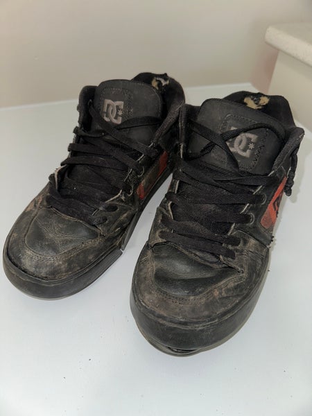Completely Trashed And Used DC skate Kicks Sneakers Size 10.5