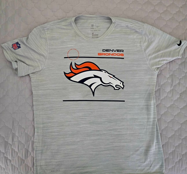 Denver Broncos Men's L. Shirt. Nike Dri-Fit 100% polyester.