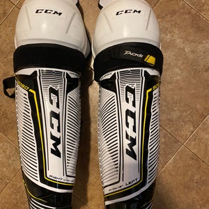 Senior CCM Tacks 9060 16" Shin Pads  (New)