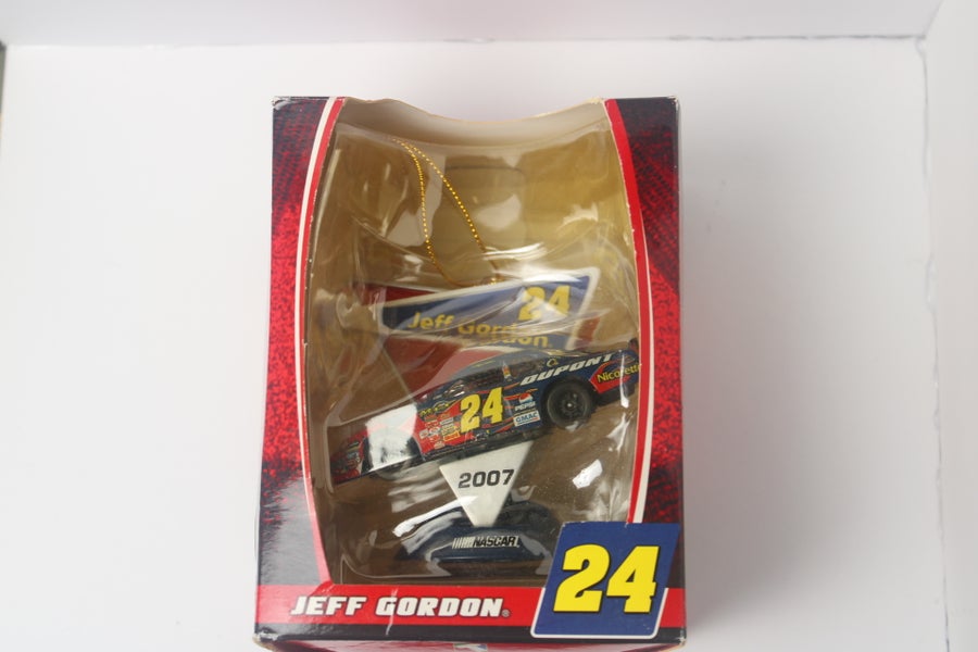 Trevco Nascar Jeff Gordon Collectible Trophy and Car Ornament 2007