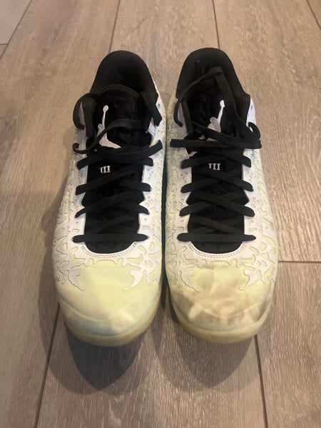 Used Zion 3’s (Jordan Brand Size 10)