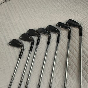 Men's TaylorMade P790 Right Handed Iron Set Stiff Flex  Steel Shaft (New)