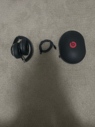 Beats Studio Wireless Headphones