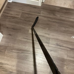 Senior Bauer Vapor Hyperlite 2 Right Handed Hockey Stick P92M Pro Stock (New)