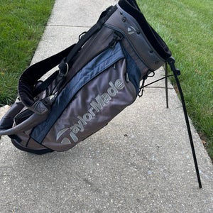 TaylorMade  Stand Golf Bag Used
