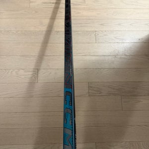 Senior CCM Vizion Right Handed Hockey Stick P29 Pro Stock (New)